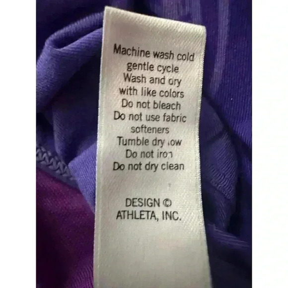 Athleta Pavitra Pansy Purple Stretch Shelf Bra Racerback Sport Top Size M - Picture 4 of 4